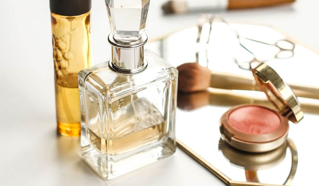 3 Ingredients to Consider and Avoid in Clean Makeup